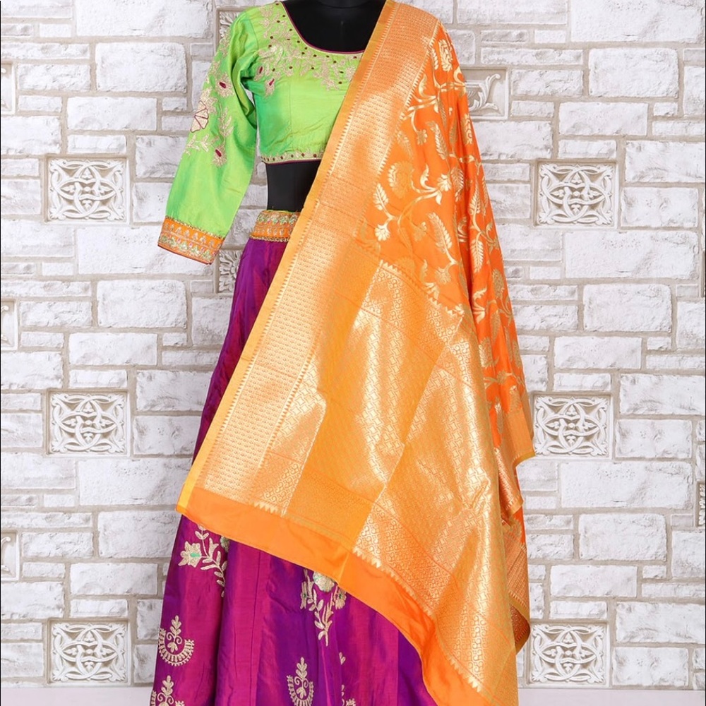 Lehenga chaniya choli patola with skirt, blouse and odhani dupatta for Garba